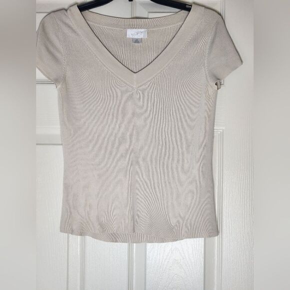 Loft Ann Taylor MP Cream SILK Blend Knit V-neck Shrtslv Women’s Top - Picture 1 of 5